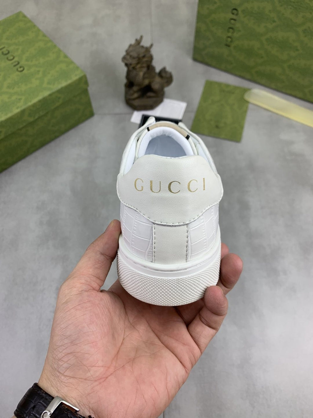 微商相册测试鞋子-Gucci Web Stripe Slip-On Sneakers — detail