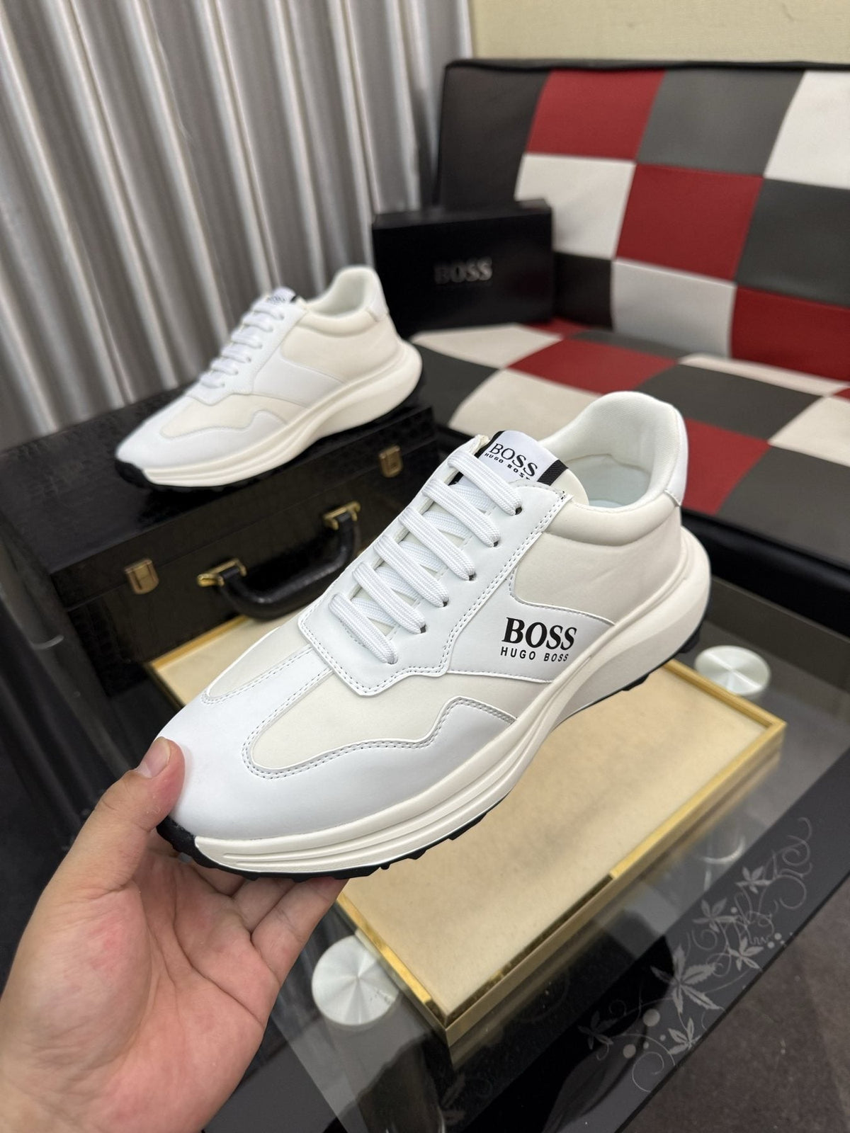 微商相册测试鞋子-BOSS Lace-Up Low-Top Sneakers — side