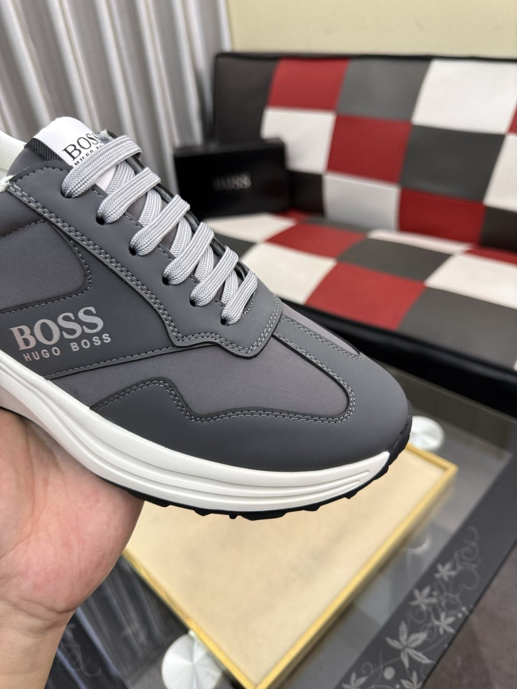 微商相册测试鞋子-BOSS Lace-Up Low-Top Sneakers — detail