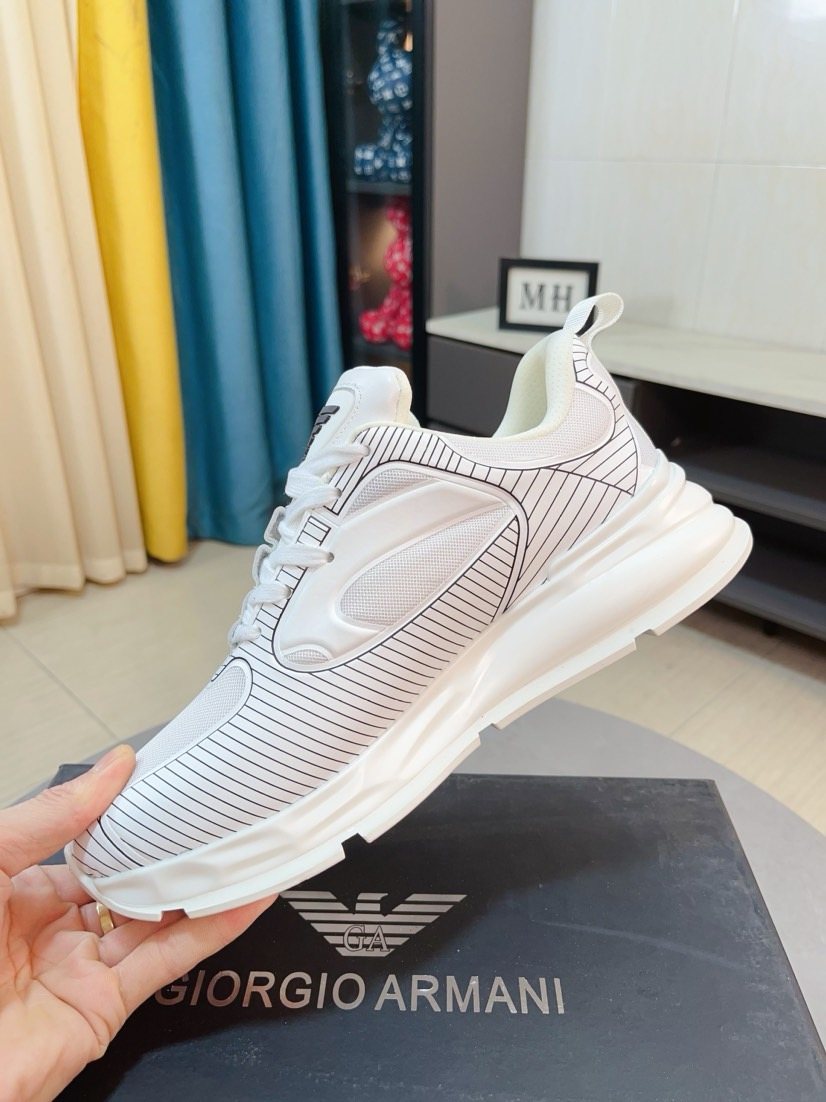 Giorgio Armani Textured Low-Top Sneakers — model