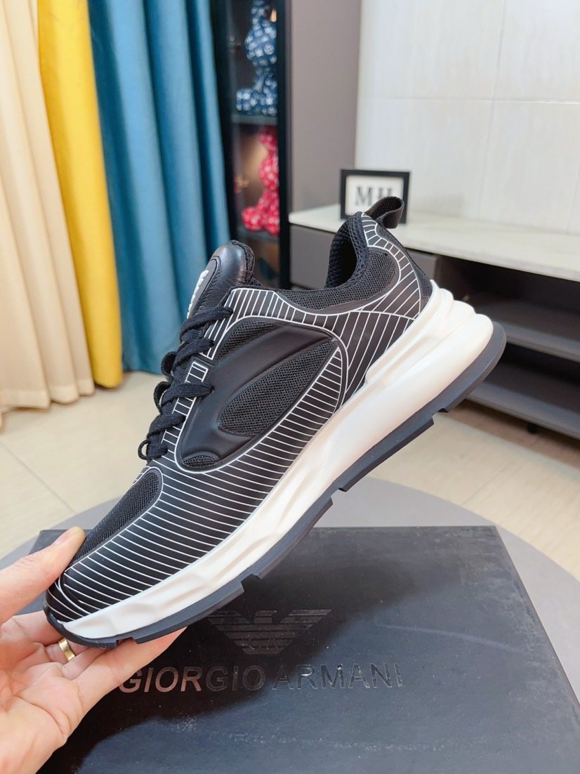 Giorgio Armani Textured Low-Top Sneakers — model
