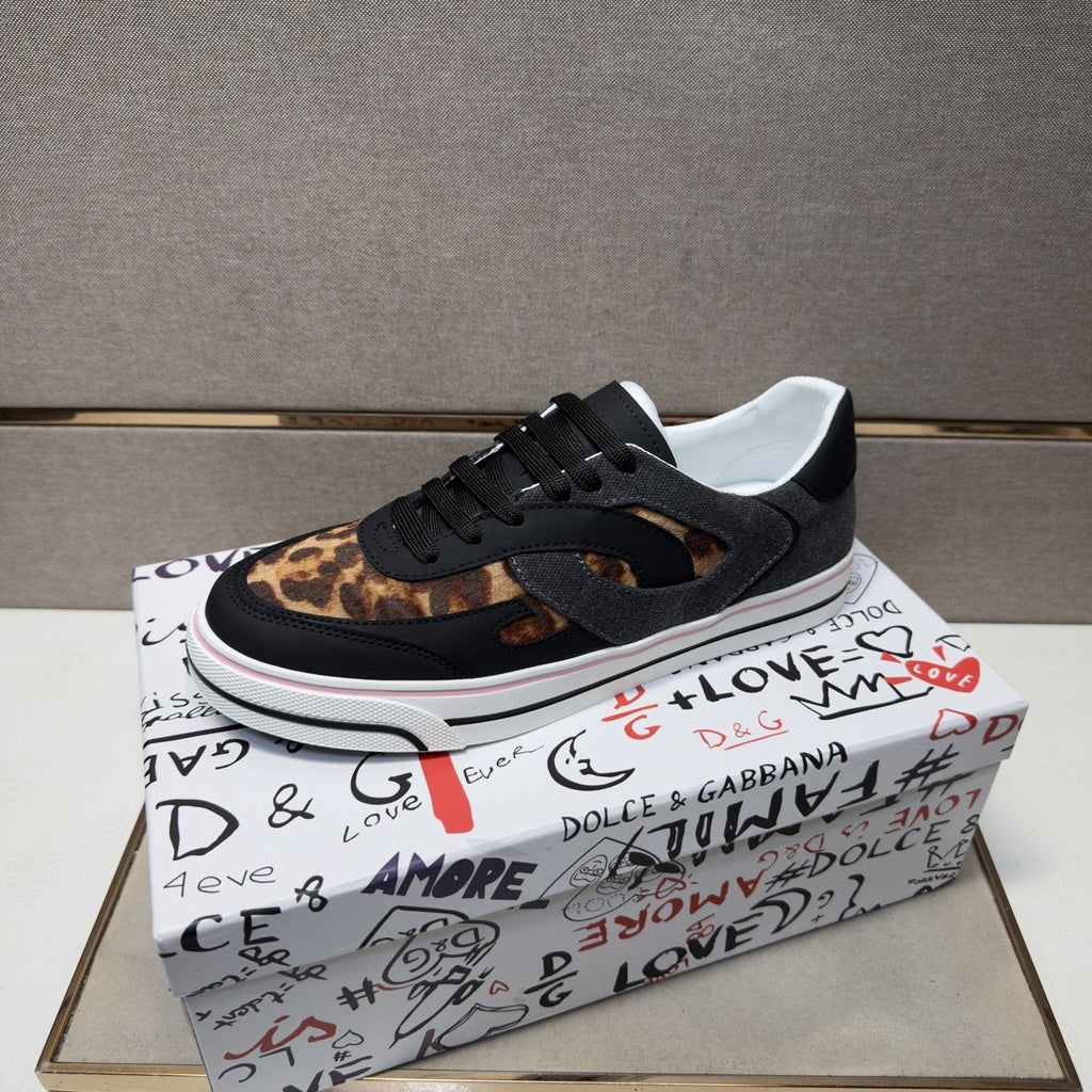 Dolce & Gabbana Men's Low-Top Sneakers — side