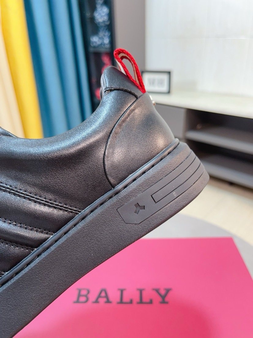BALLY Low-Top Leather Sneakers — side
