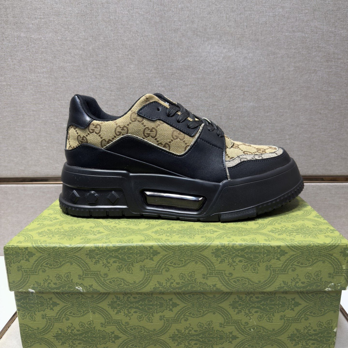 Gucci GG Panel Low-Top Sneakers — side