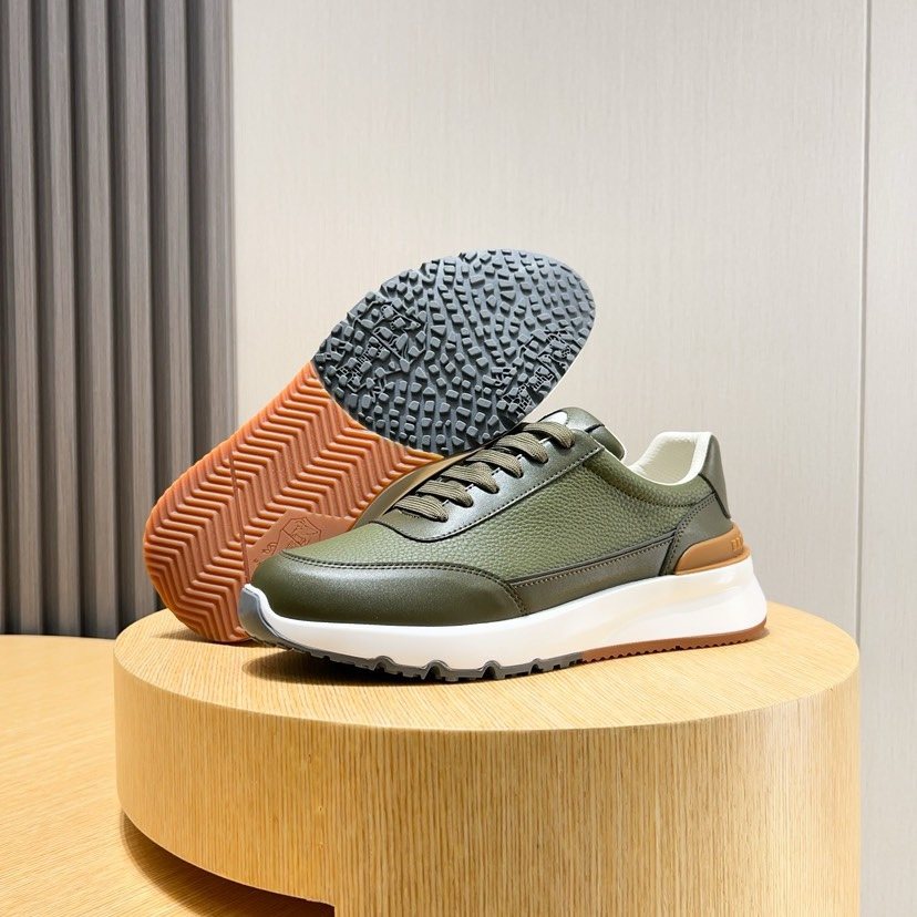 Brunello Cucinelli Low-Top Lace-Up Sneakers — front