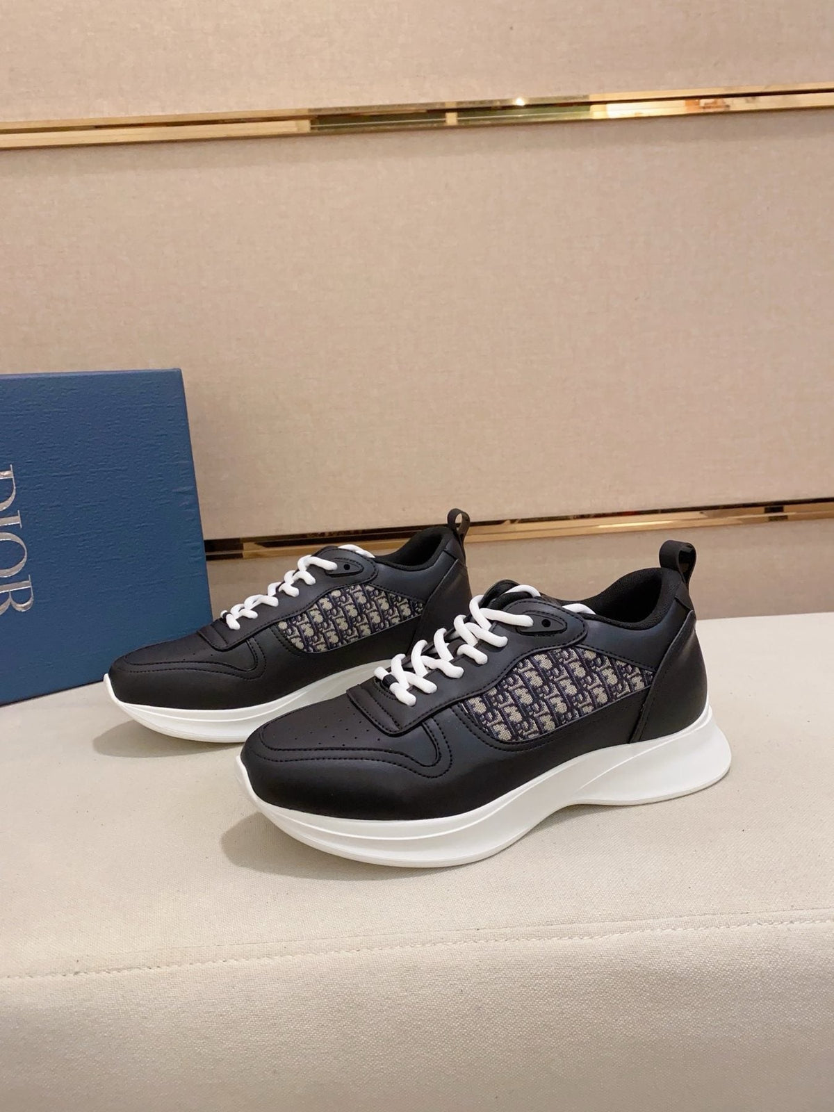 Dior B30 Low-Top Sneakers — side