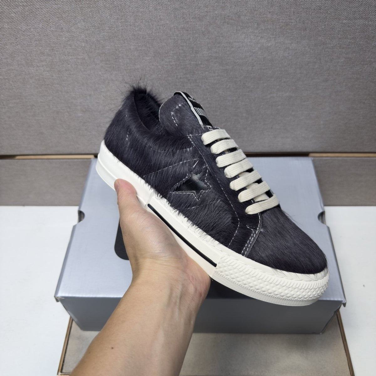 Converse Textured Low-Top Sneakers — model