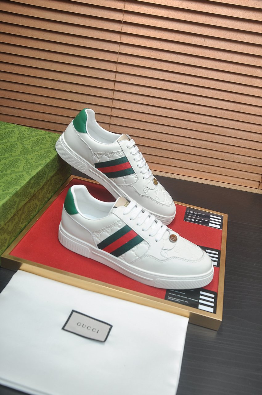 Gucci Green-Red Stripe Low-Top Sneakers — detail
