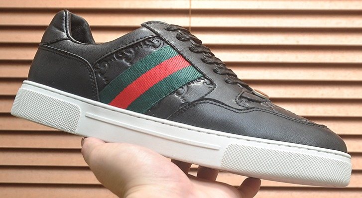 Gucci Green-Red Stripe Low-Top Sneakers — front