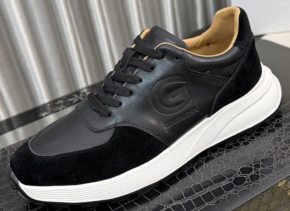 Givenchy Panel Low-Top Sneakers — hero