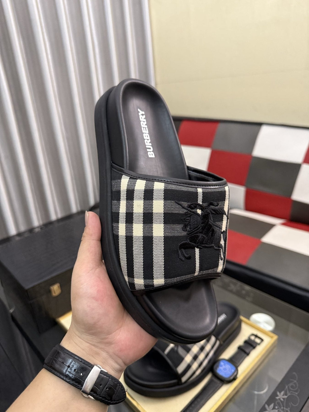 Burberry White Plaid Horse Motif Slide Sandals — model
