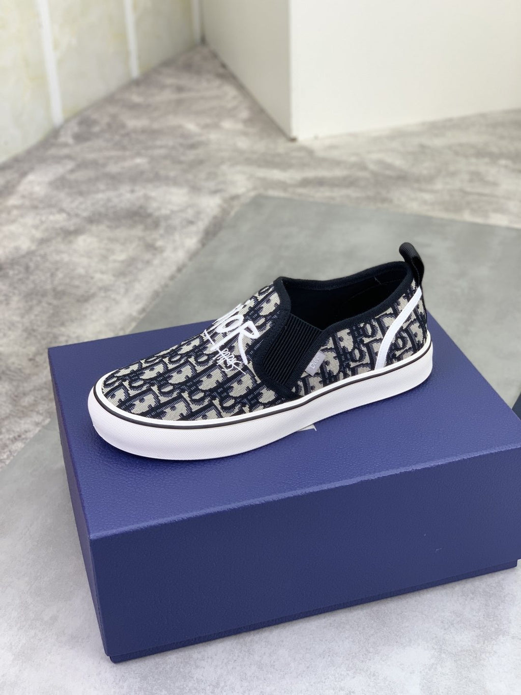 微商相册测试鞋子-Dior Navy Pattern Slip-On Sneakers — side