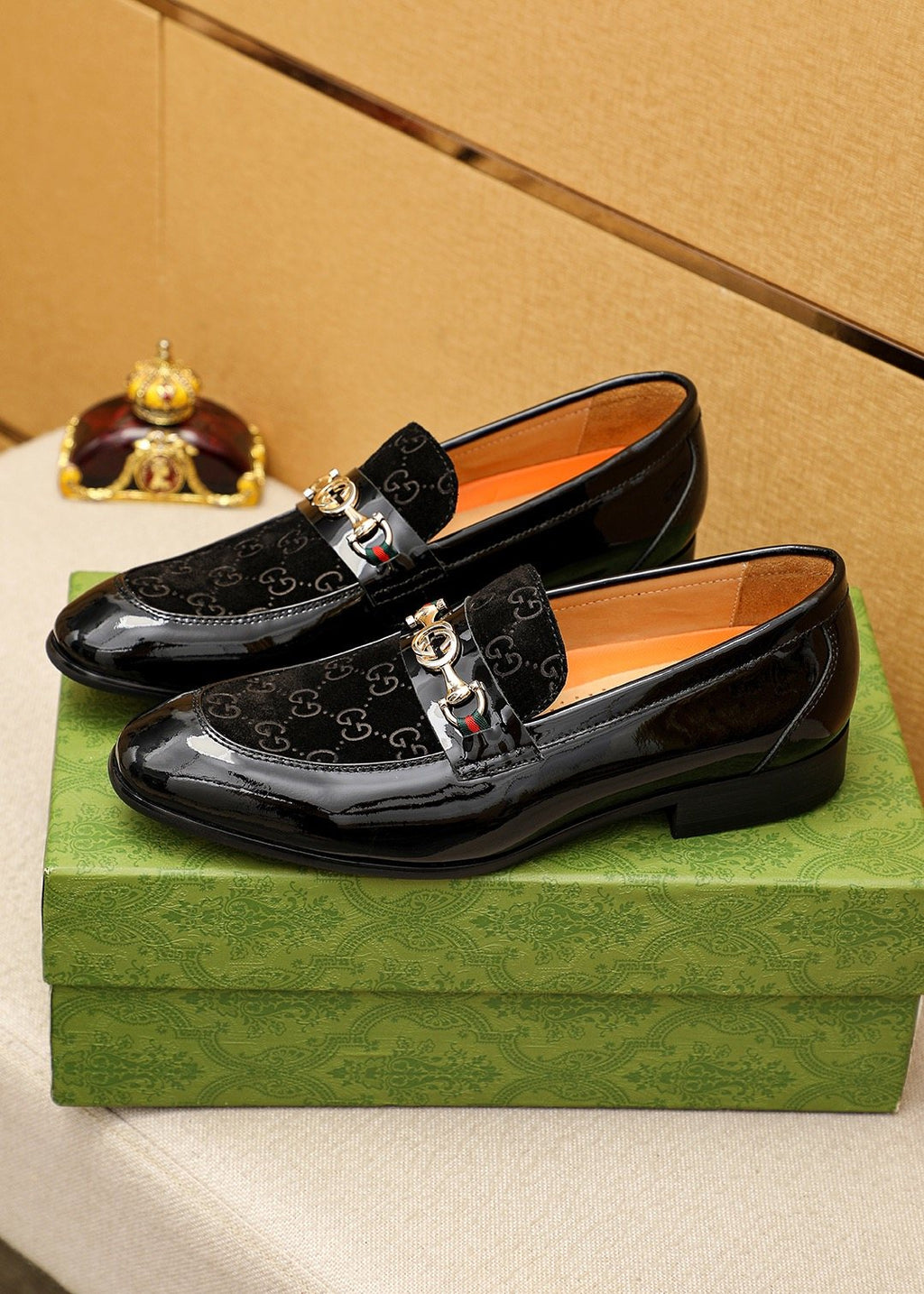 GUCCI Glossy Bit Loafers — front