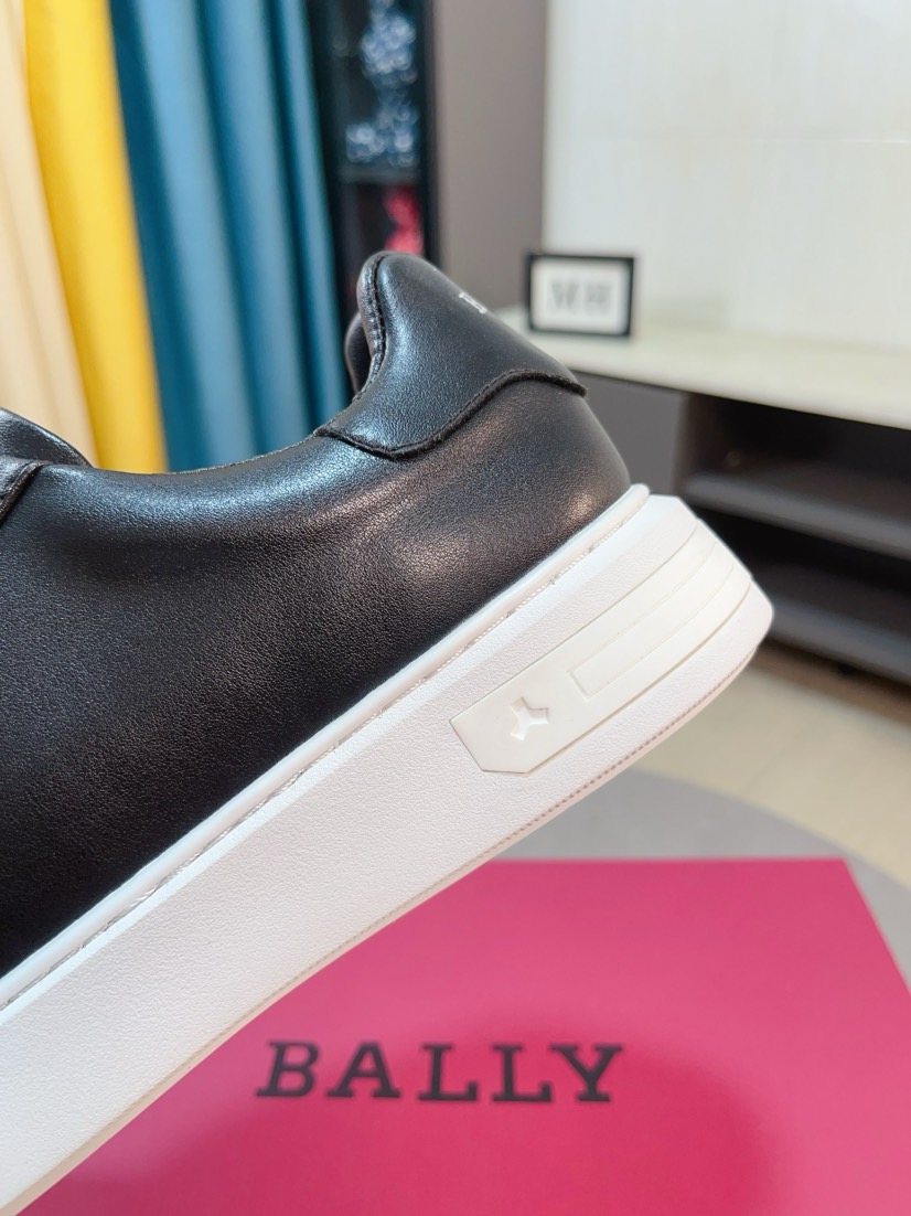 BALLY Red Stripe Low-Top Sneakers — detail