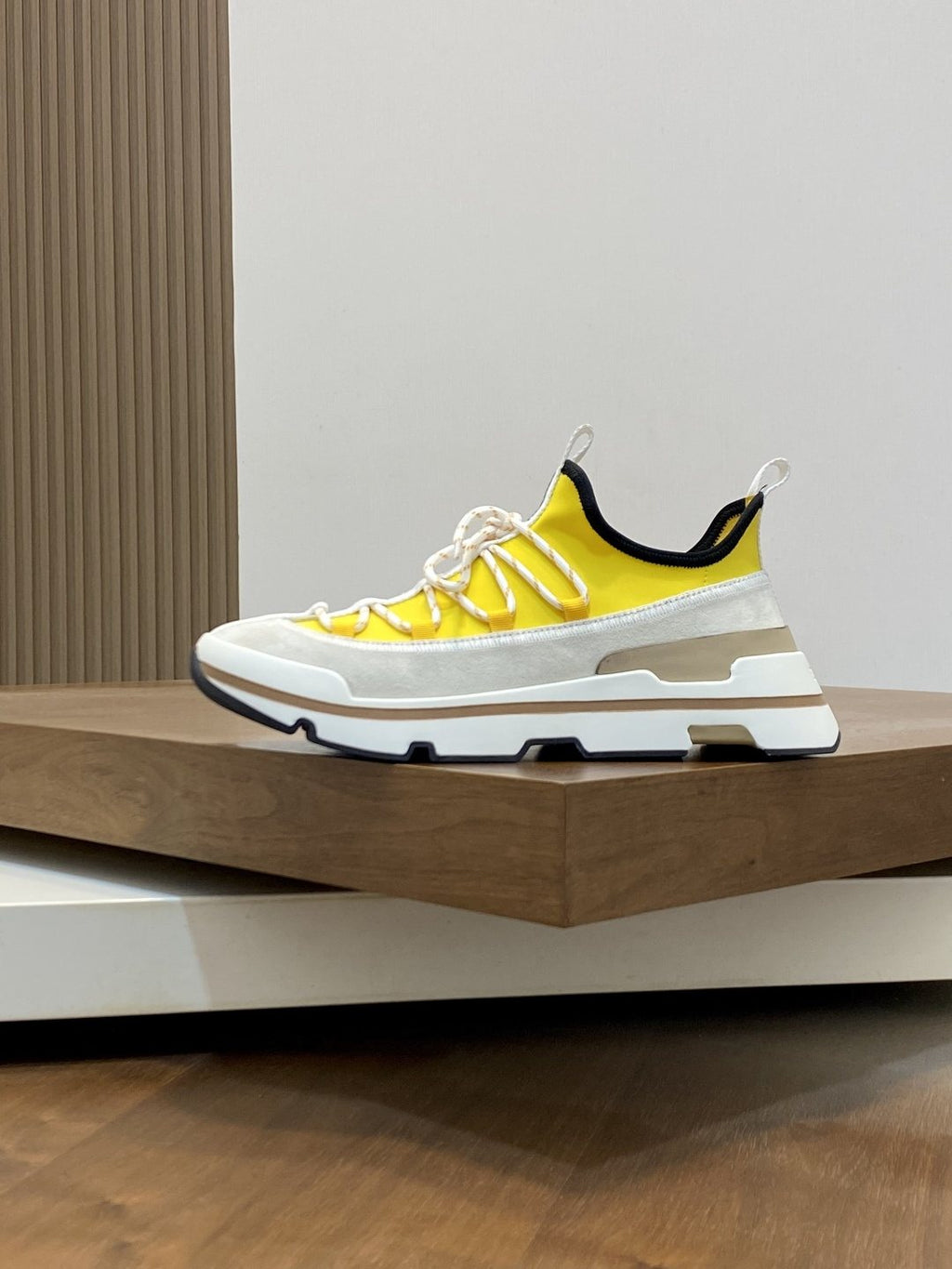 Hermès Bouncing Low-Top Sneakers — side