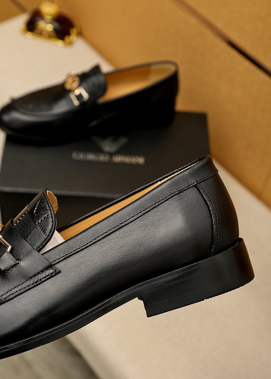 微商相册测试鞋子-Armani Black Embossed Bit Loafers — detail