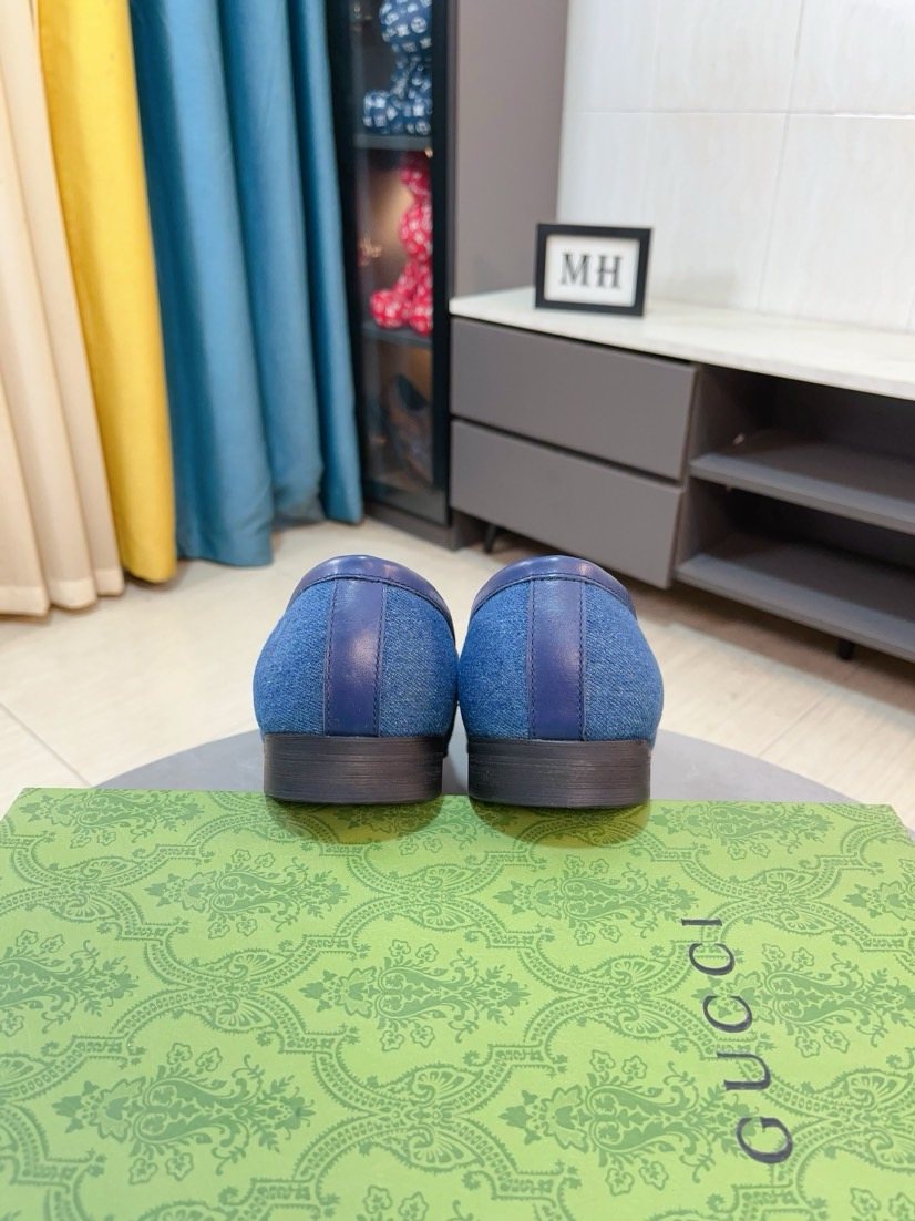 Gucci Horsebit Detail Loafers — back