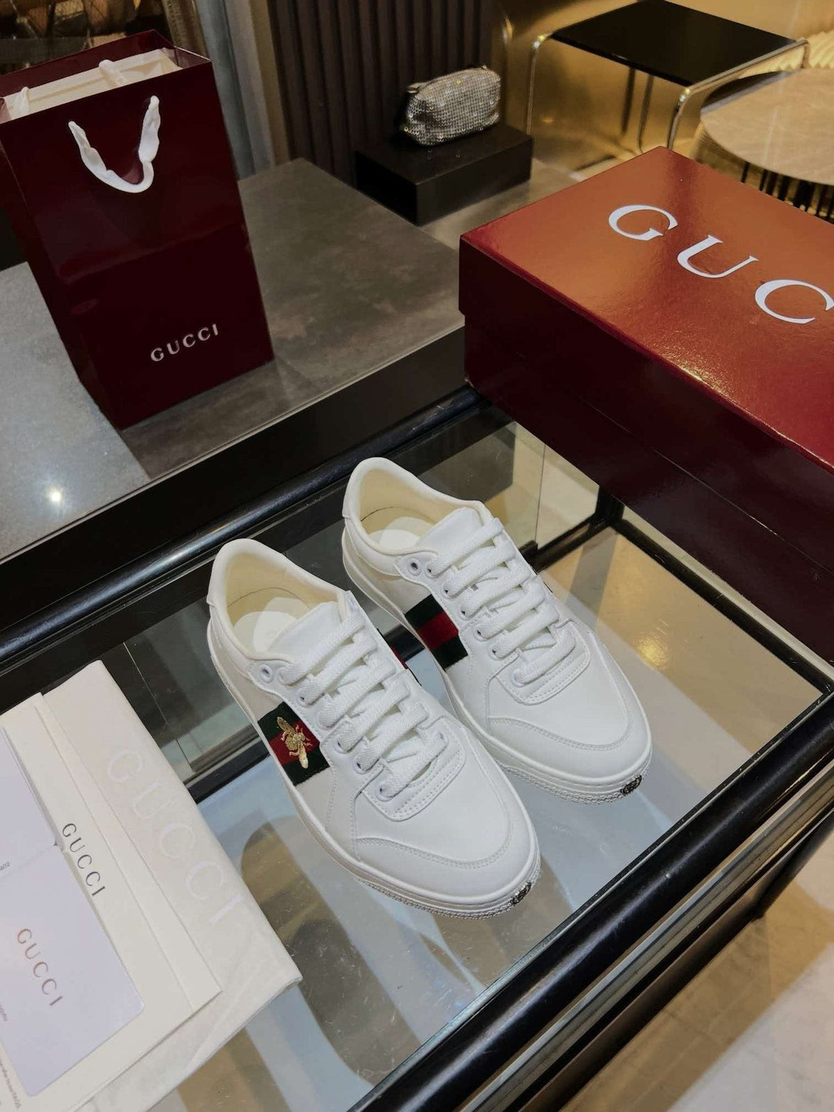 Gucci White Stripe Bee Low-Top Sneakers — front
