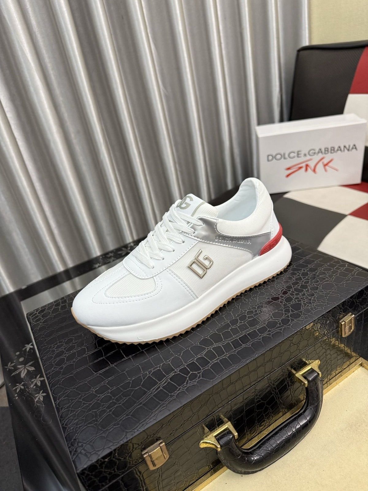 Dolce & Gabbana Metallic DG Logo Low-Top Sneakers — front