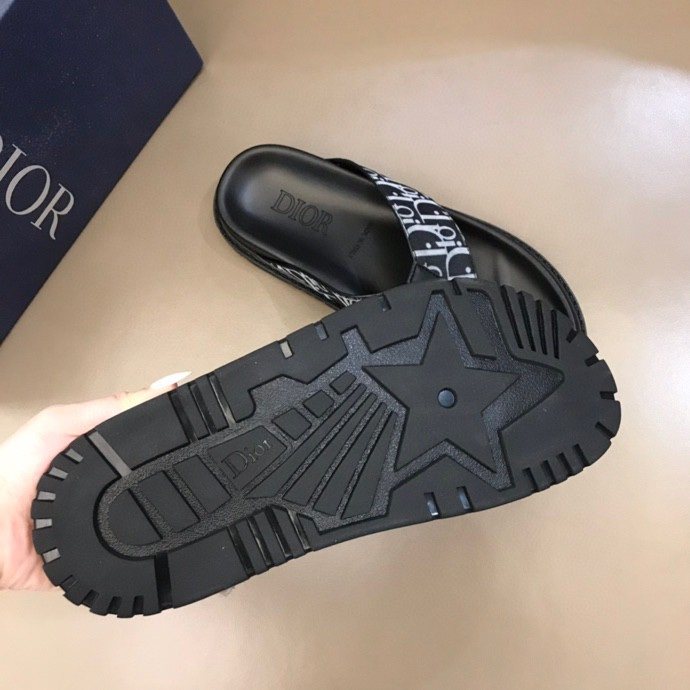 Dior Black-and-White Thong Sandals — detail