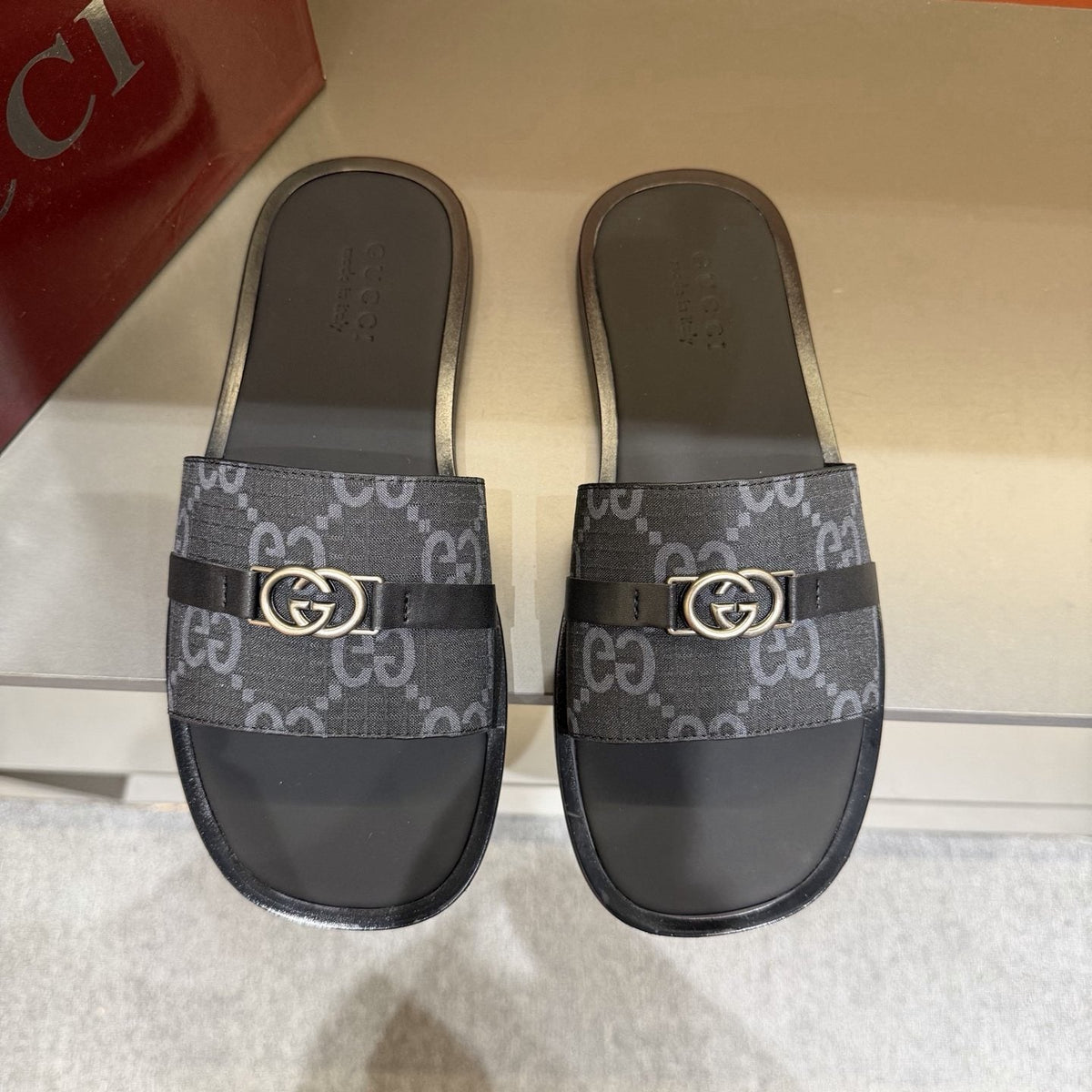 Gucci Beige Patterned Strap Slide Sandals — front
