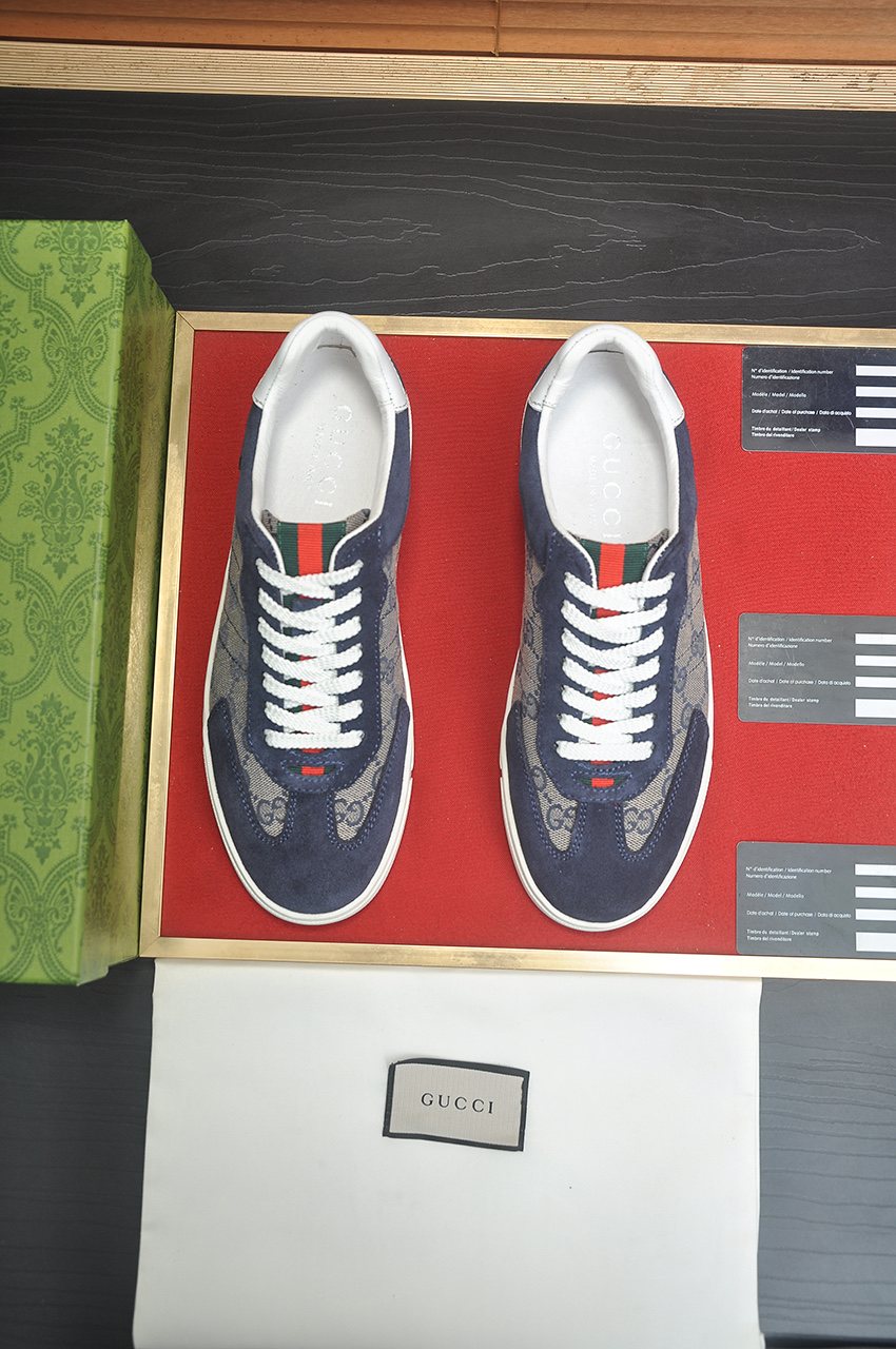 Gucci Black Patterned Low-Top Sneakers — front