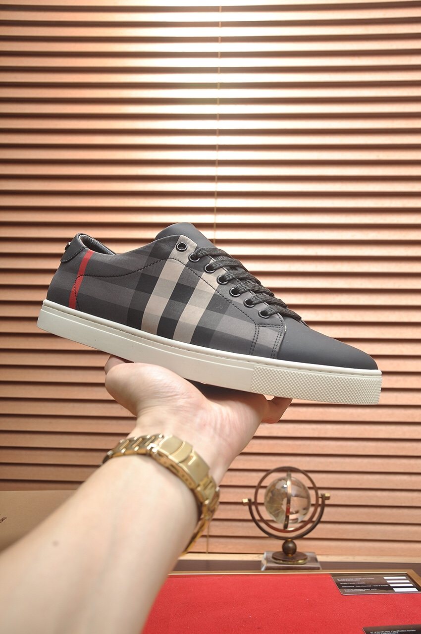 Burberry Black Check Sneakers — model