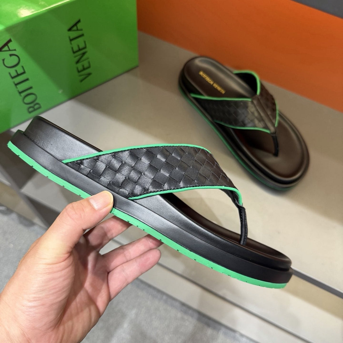 Bottega Veneta Black & Green Thong Sandals — side