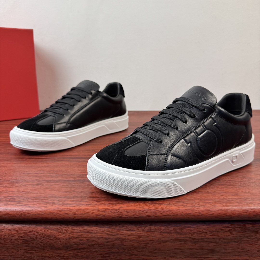 Ferragamo Gancini Low-Top Sneakers — side