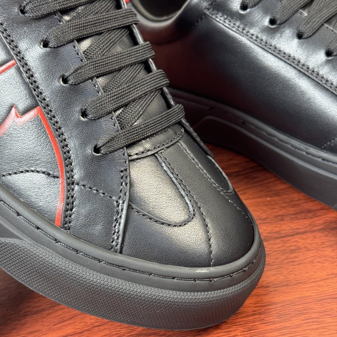 Ferragamo Gancini Low-Top Sneakers — detail