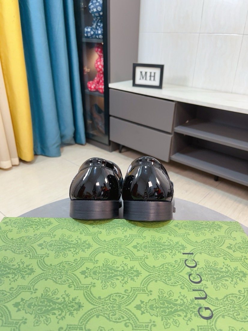 Gucci Embossed Metal-Hardware Loafers — back