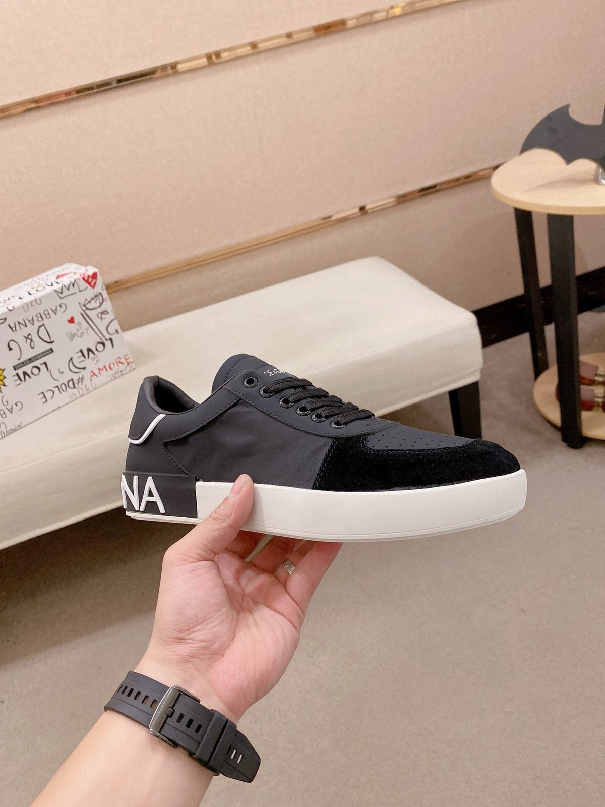 Dolce & Gabbana Contrast Low-Top Sneakers — side