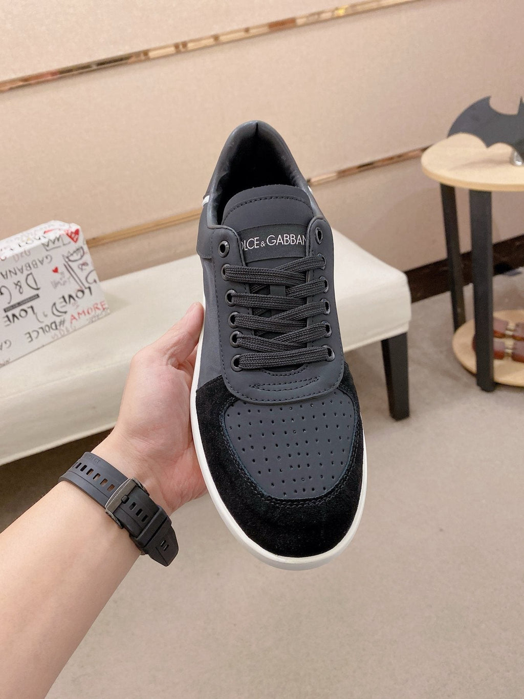 Dolce & Gabbana Contrast Low-Top Sneakers — front