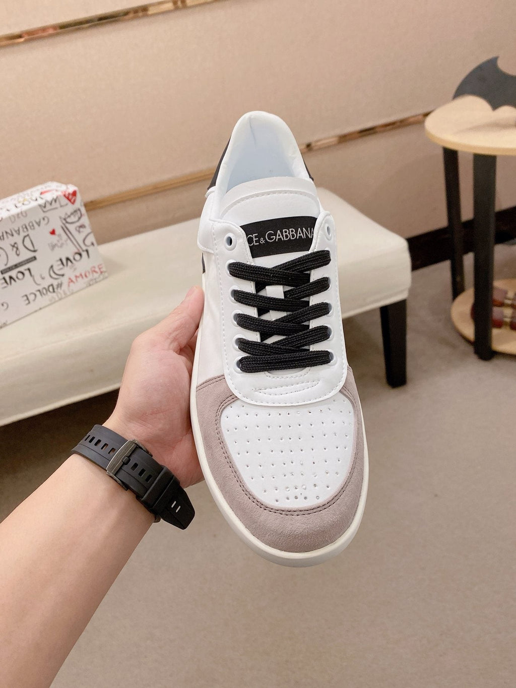 Dolce & Gabbana Contrast Low-Top Sneakers — front