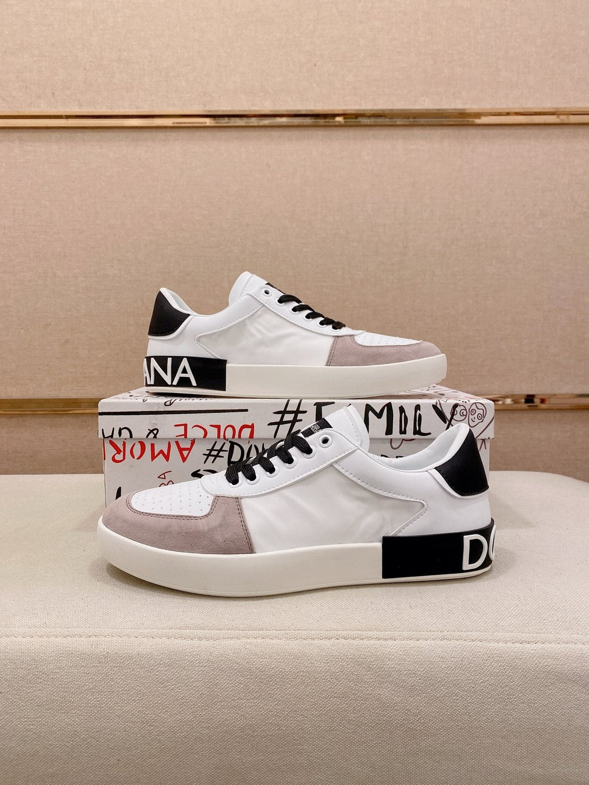 Dolce & Gabbana Contrast Low-Top Sneakers — side
