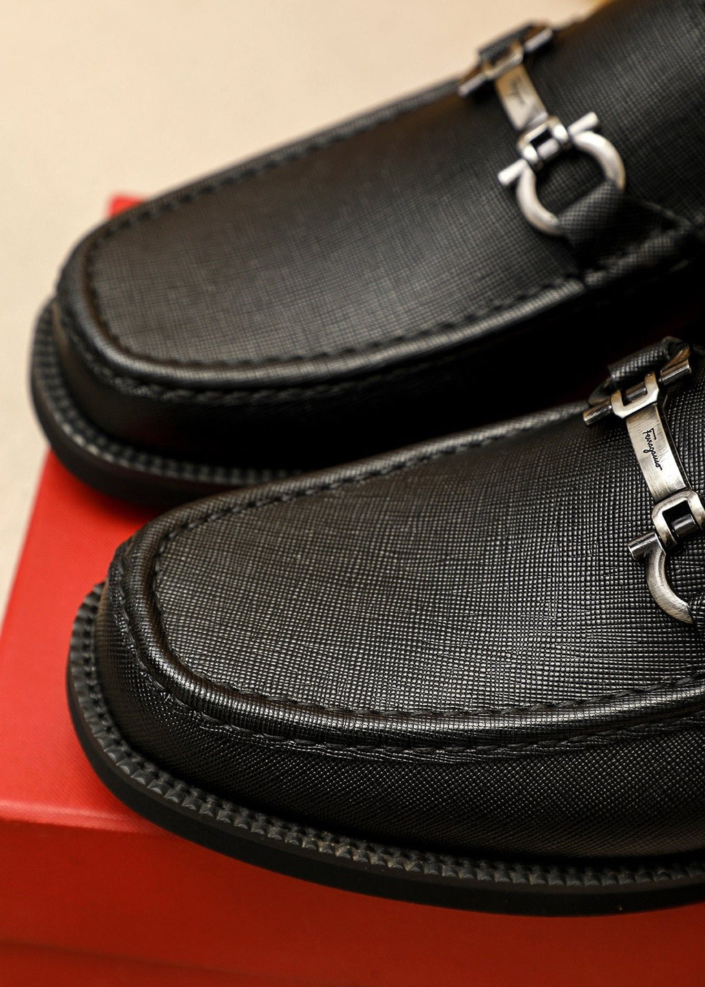 Ferragamo Black Bit Loafers — detail