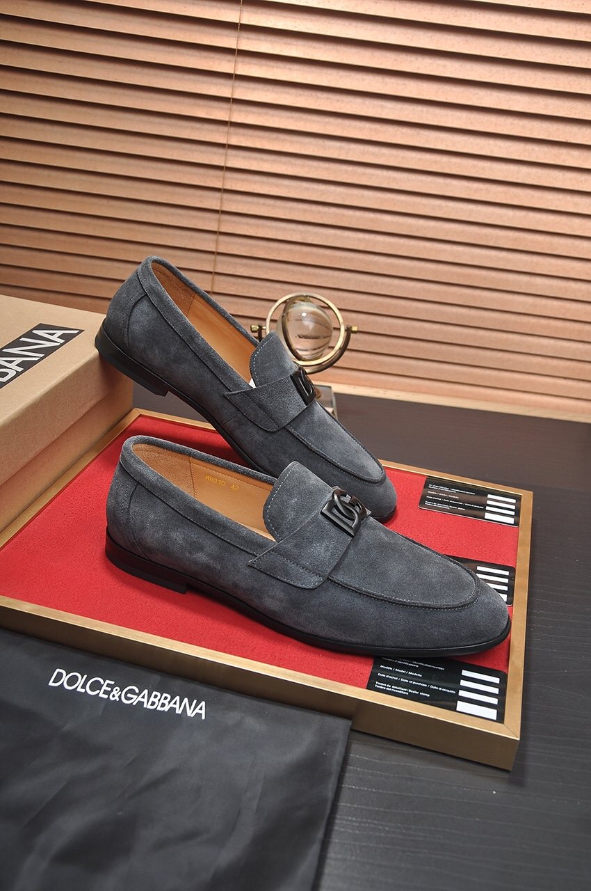 Dolce & Gabbana Bernini Logo Loafers — hero