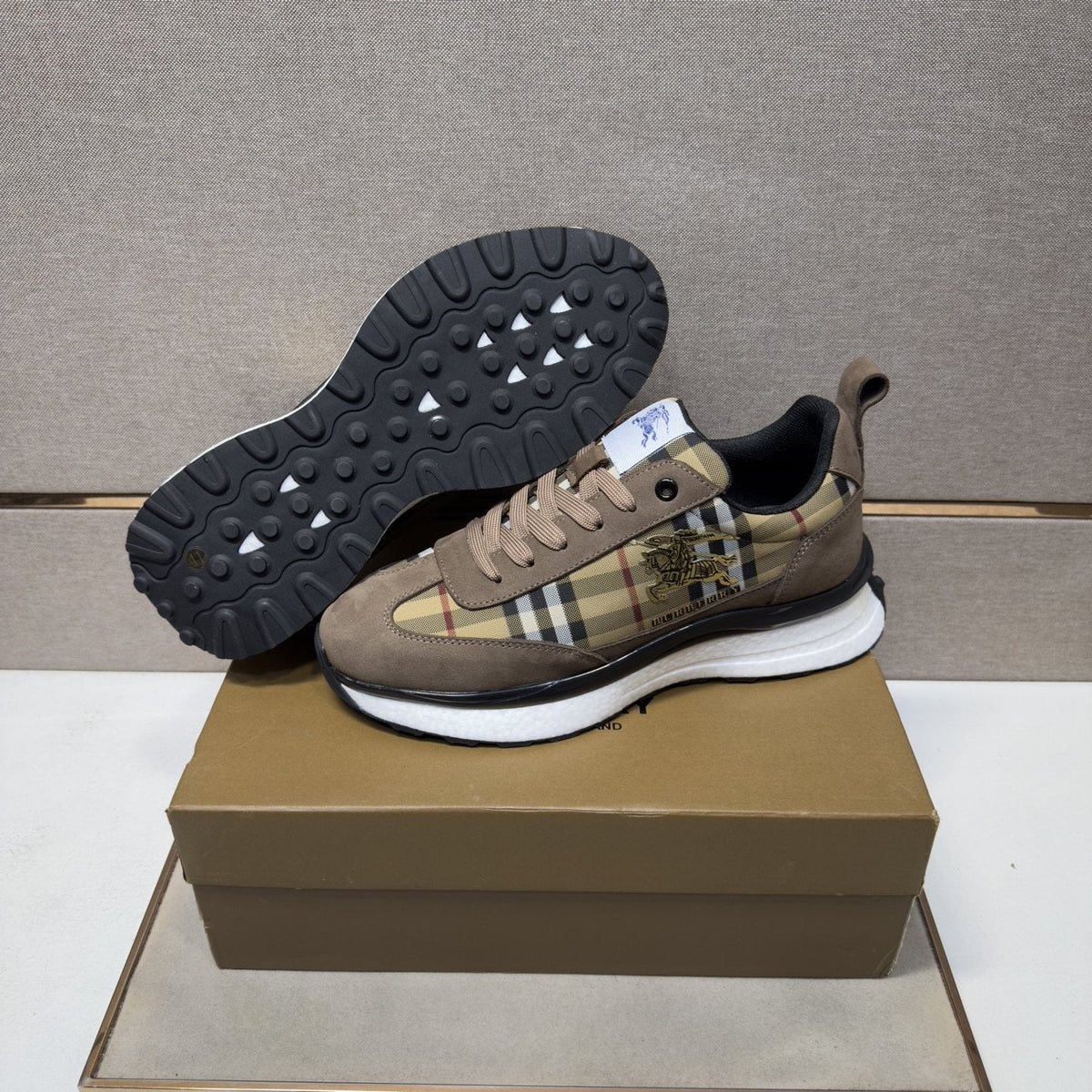 Burberry Plaid Panel Sneakers — detail