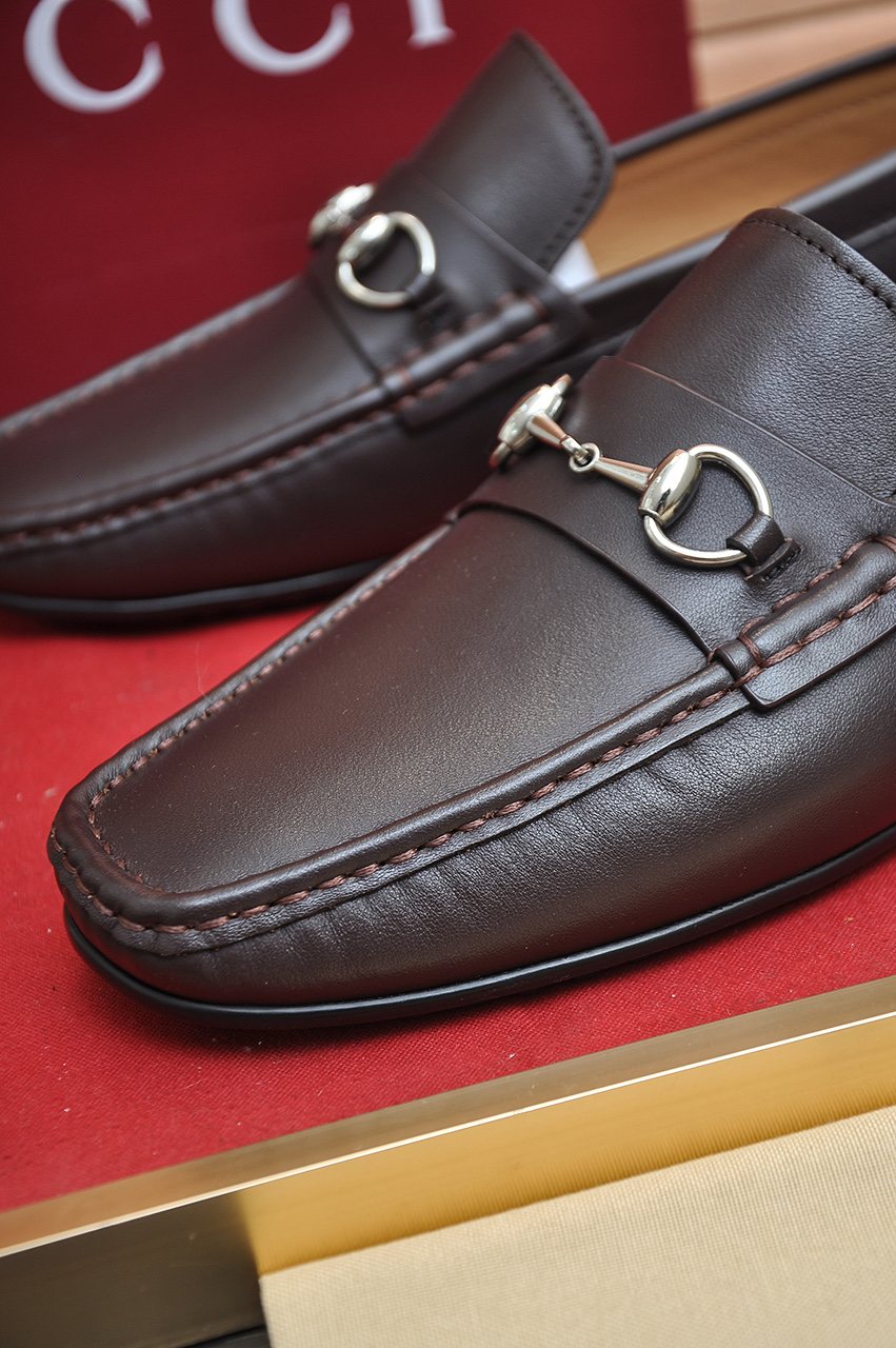 Gucci Horsebit Loafers — detail