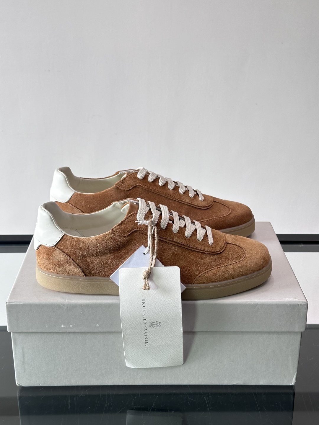 Brunello Cucinelli Lace-Up Low-Top Sneakers — front