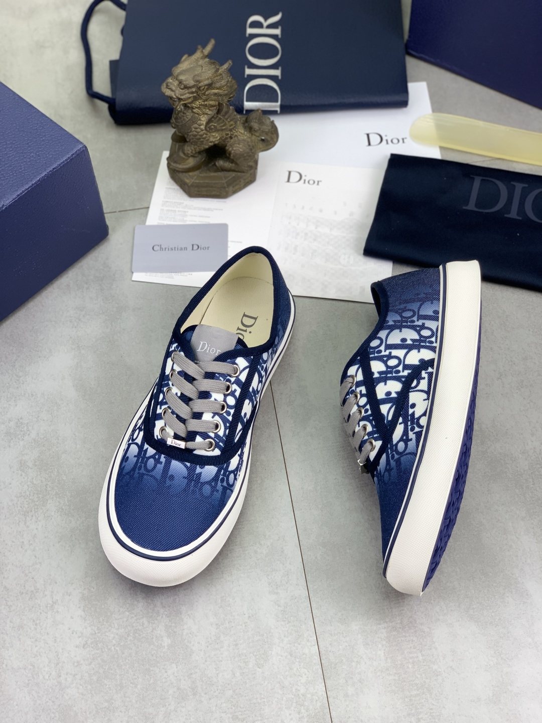 微商相册测试鞋子-Dior Navy Patterned Low-Top Canvas Sneakers — side