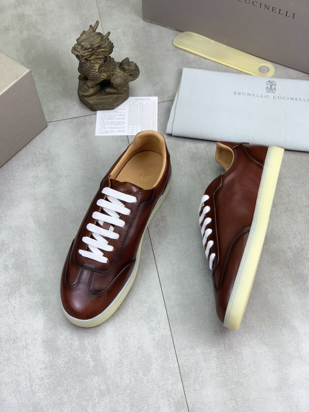 微商相册测试鞋子-Brunello Cucinelli Leather Low-Top Sneakers — side