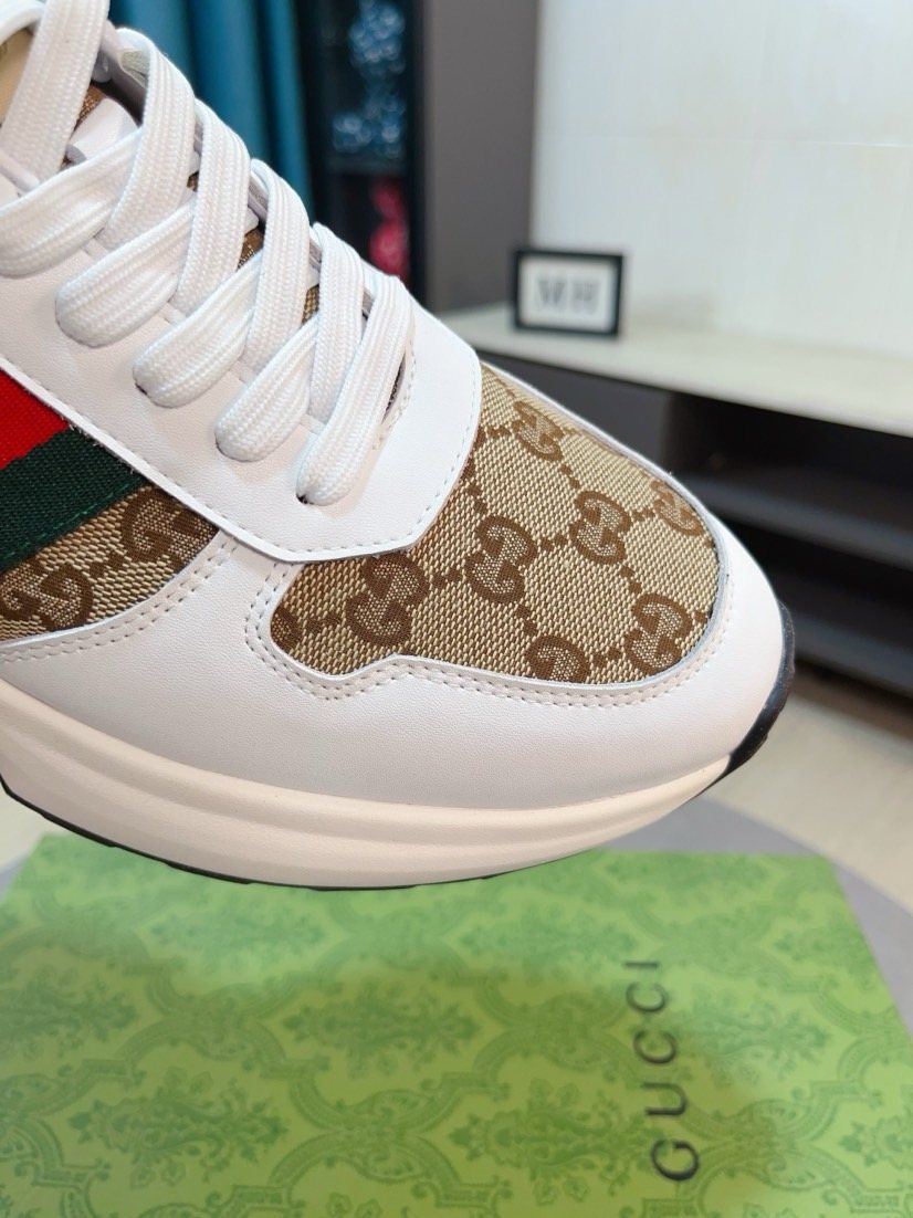 微商相册测试鞋子-Gucci Black and Beige Low-Top Sneakers — detail