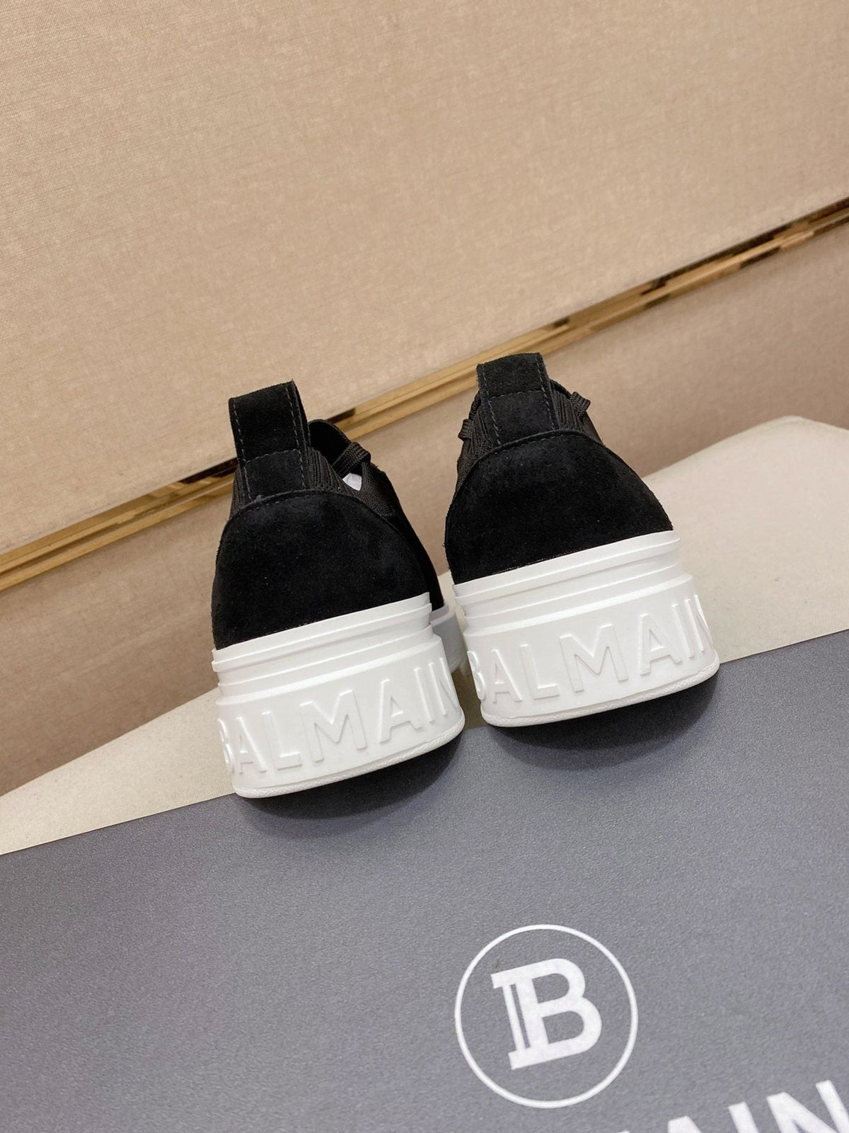 Balmain Knit Low-Top Sneakers — detail
