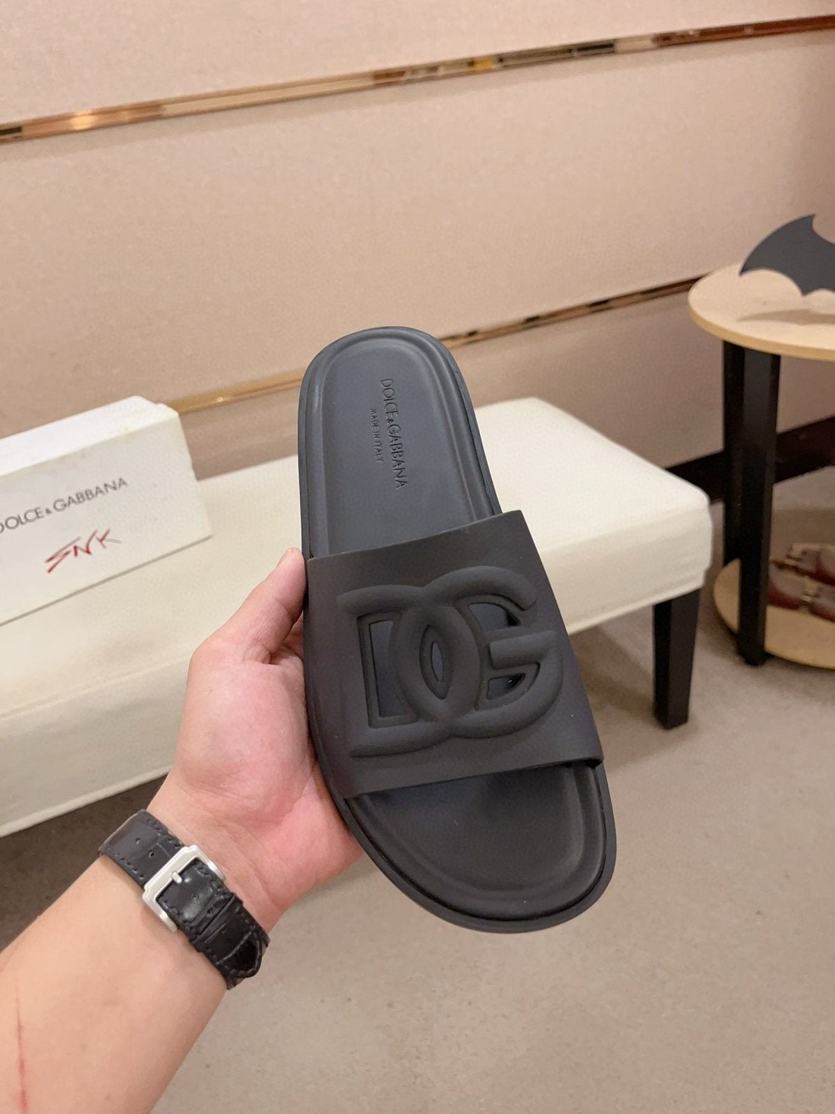 Dolce & Gabbana Raised Logo Slide Sandals — front