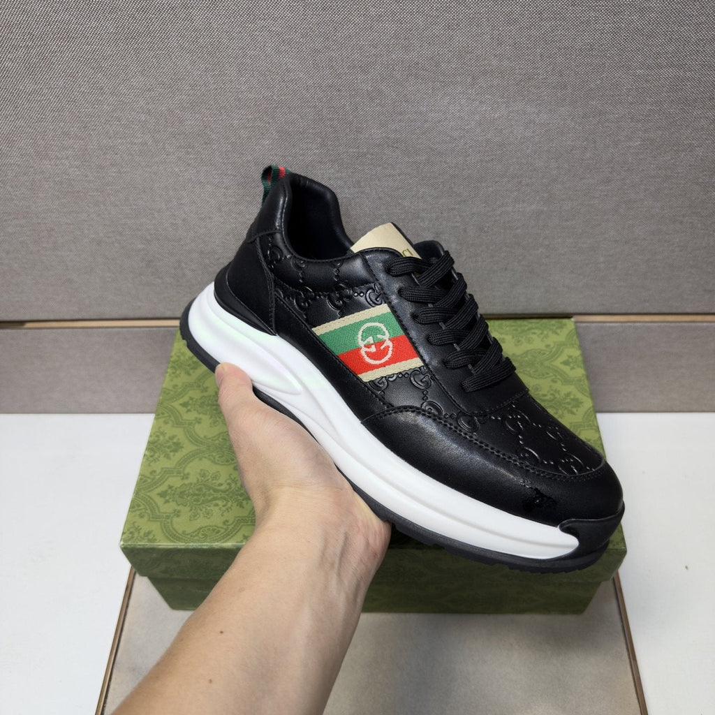 Gucci White Stripe Low-Top Sneakers — detail