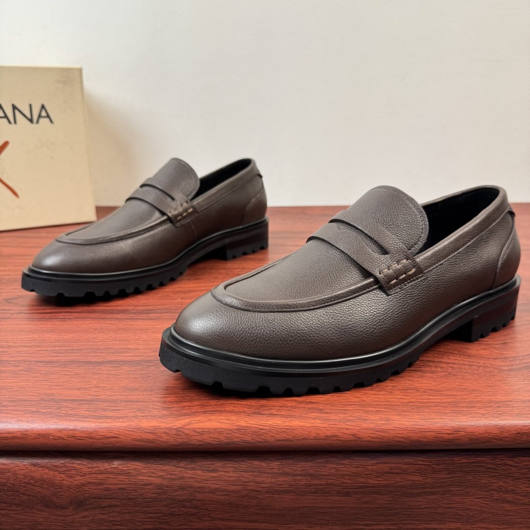 Dolce & Gabbana Lug Sole Loafers — front