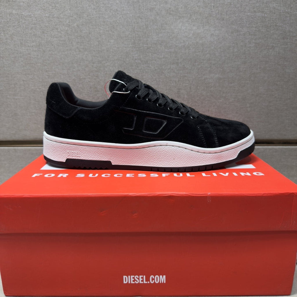 DIESEL Low-Top Lace-Up Sneakers — front