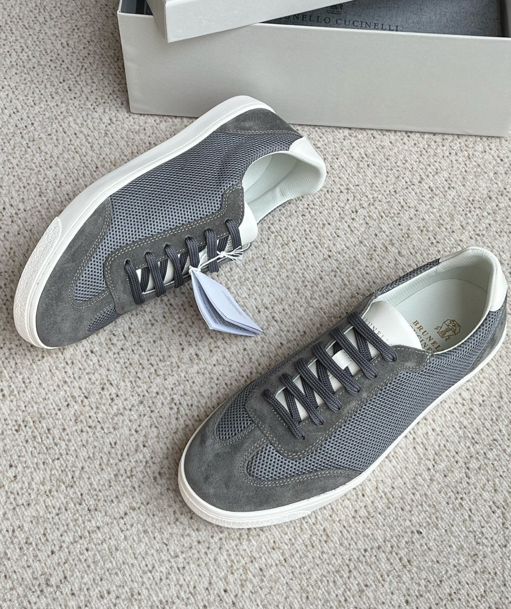 Brunello Cucinelli Low-Top Lace-Up Sneakers — front