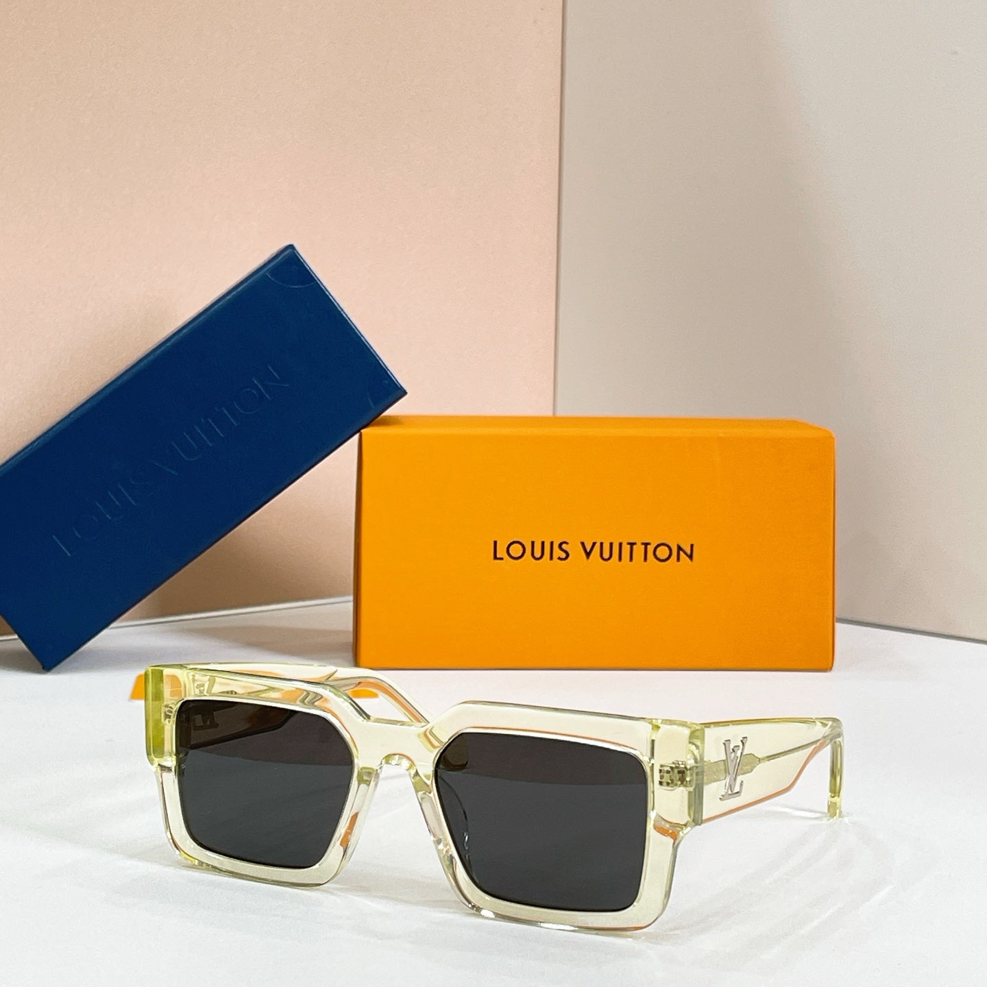 Louis Vuitton Z1579E Sunglasses